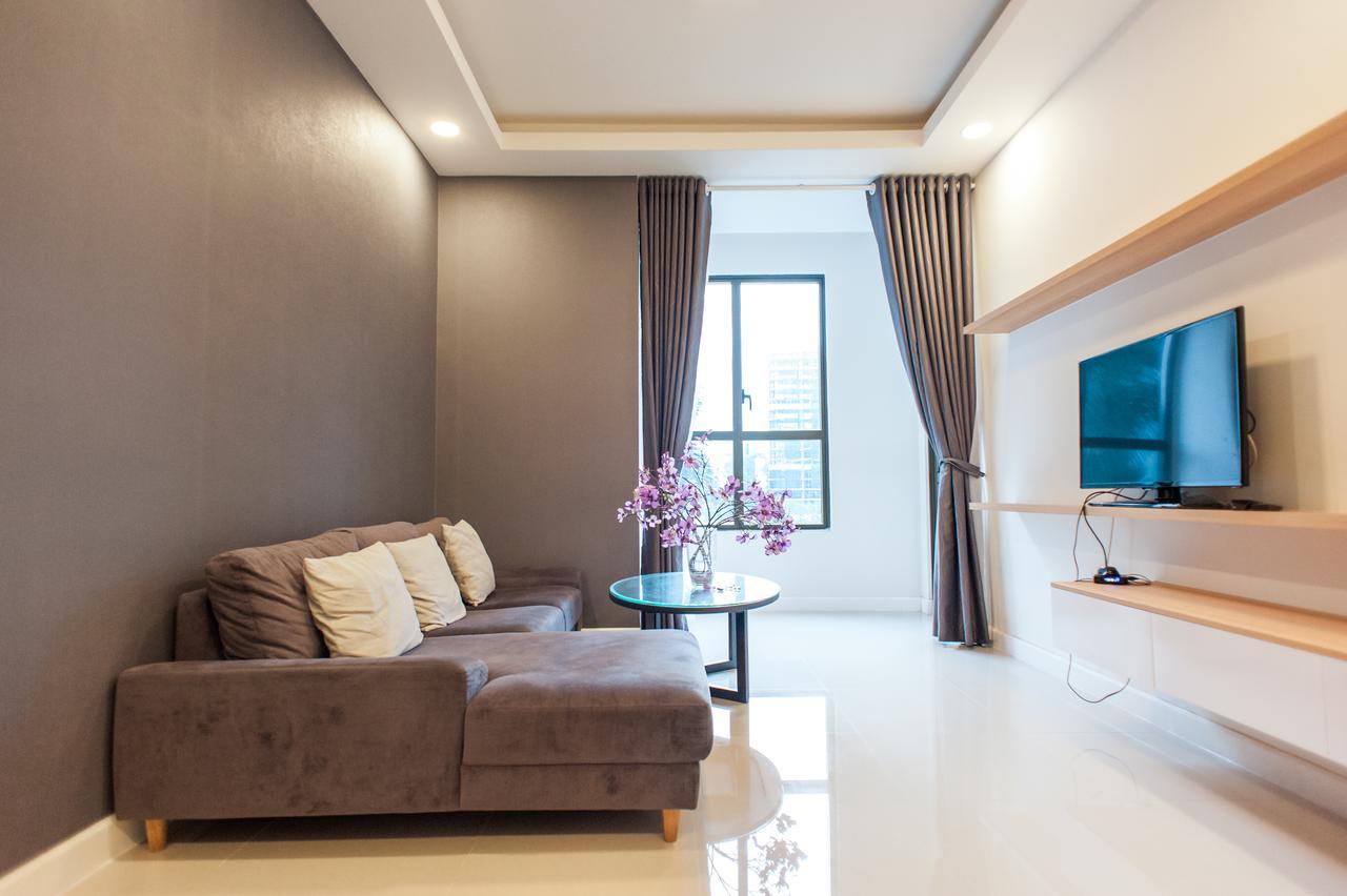 Infinity Edge Pool - Rivergate * Ho Chi Minh City